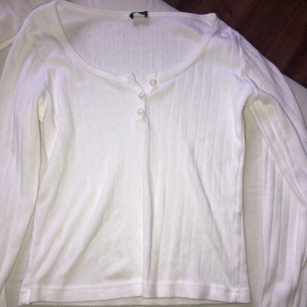 Brandy Melville shirt